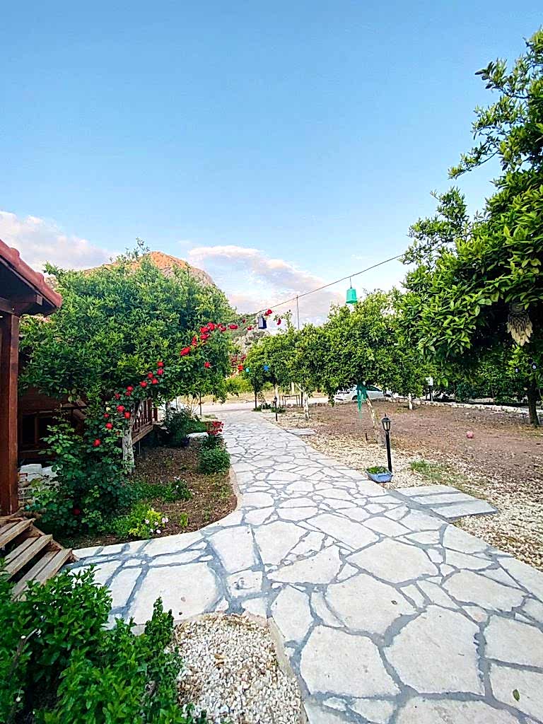 Adrasan Medcezir Bungalov Evleri